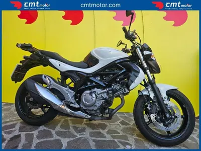 Suzuki Gladius 650 SFV (2009 - 15) usata