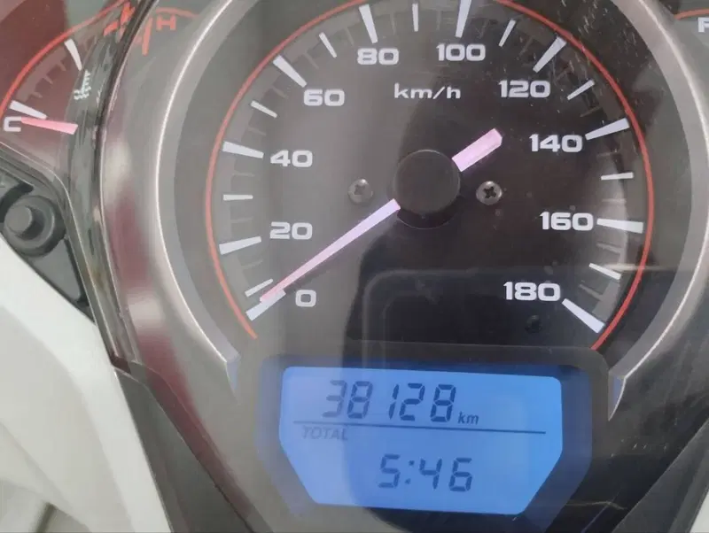 Honda SH 300 i ABS (2016 - 20) (10)