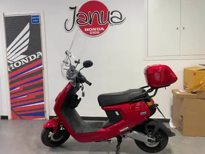 Niu MQi+ Sport SR (2020 - 26) usata