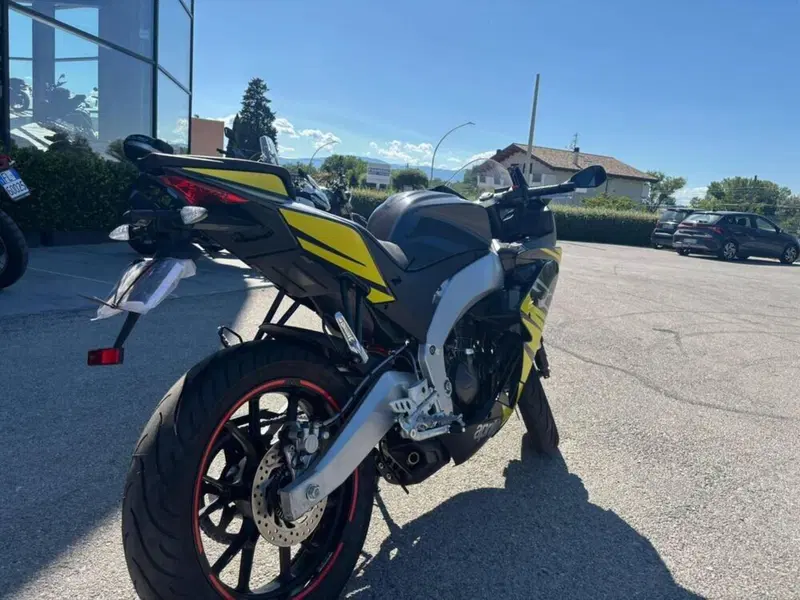 Aprilia RS 125 (2025 - 26) (13)