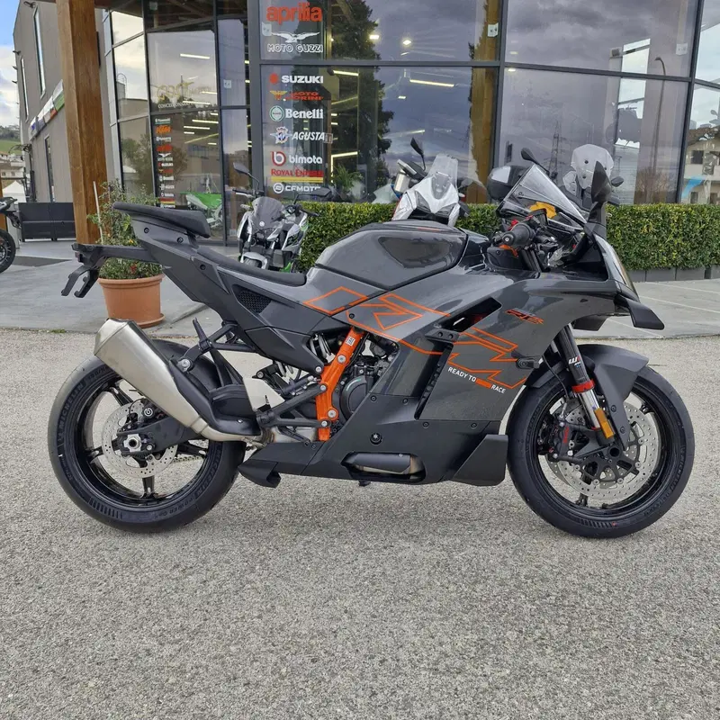 KTM 990 RC R (2026) (17)