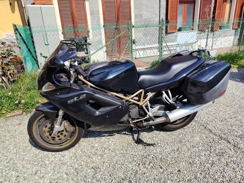 Ducati ST2 (1997 - 02)