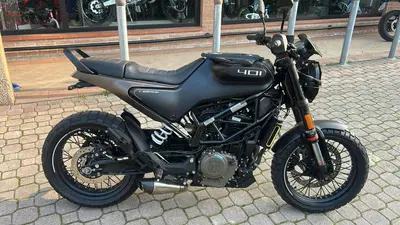 Husqvarna Svartpilen 401 (2021 - 23) usata