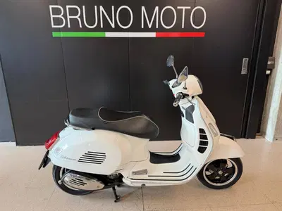 Vespa GTS 300 ABS (2014 - 16) usata