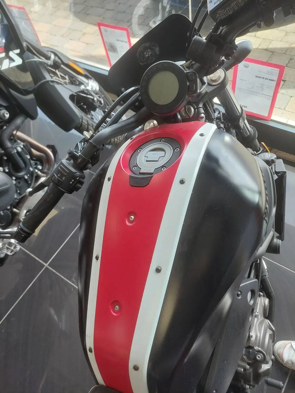 Yamaha XSR 700 ABS (2016 - 20) (6)