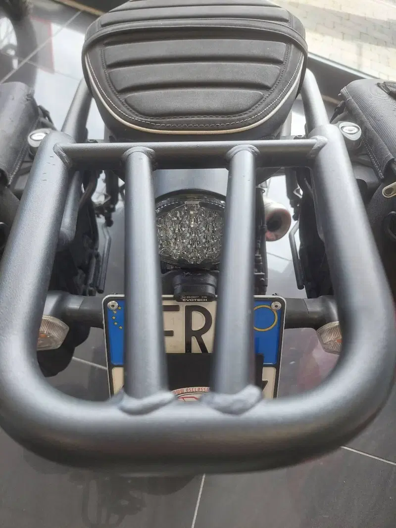 Yamaha XSR 700 ABS (2016 - 20) (9)