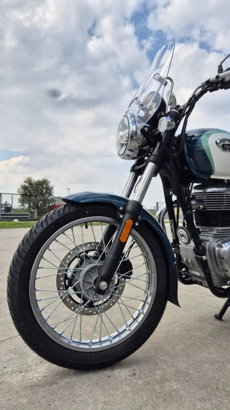 Royal Enfield Meteor 350 Aurora (2024 - 26) (4)