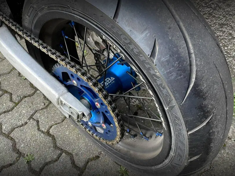 Yamaha YZ 125 (2023) (3)