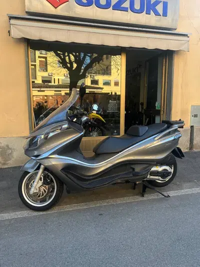 Piaggio X10 500 Executive (2011 - 17) usata