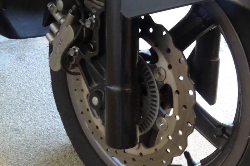 Kymco K-Xct 300i (2012 - 17) (6)