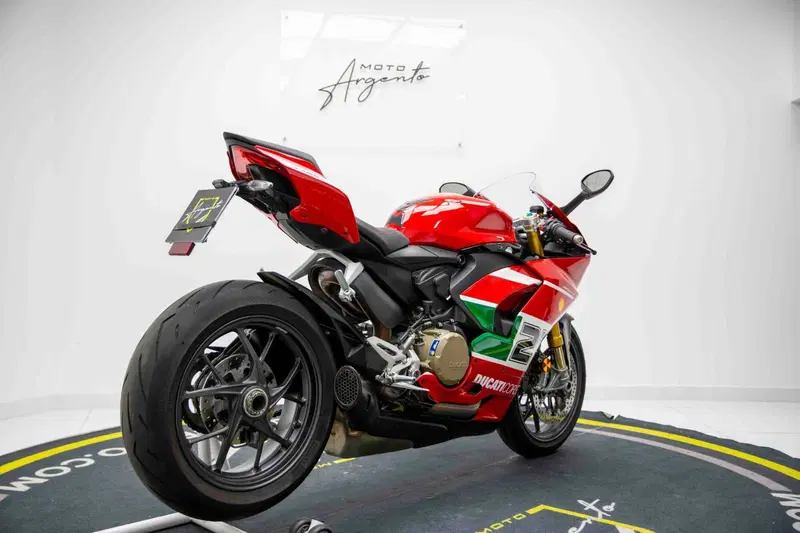 Ducati Panigale V2 Bayliss 1st Championship 20th Anniversary (2021 - 24) (8)