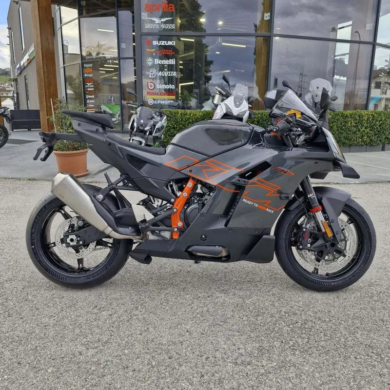 KTM 990 RC R (2026) (31)