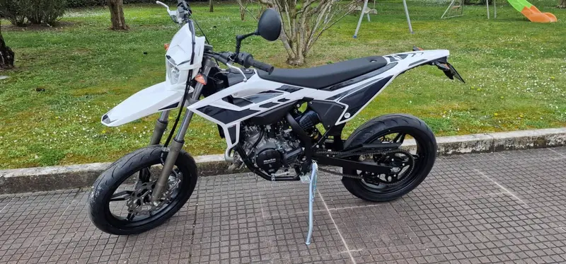 Betamotor RR 50 Motard (2021 - 26) (8)
