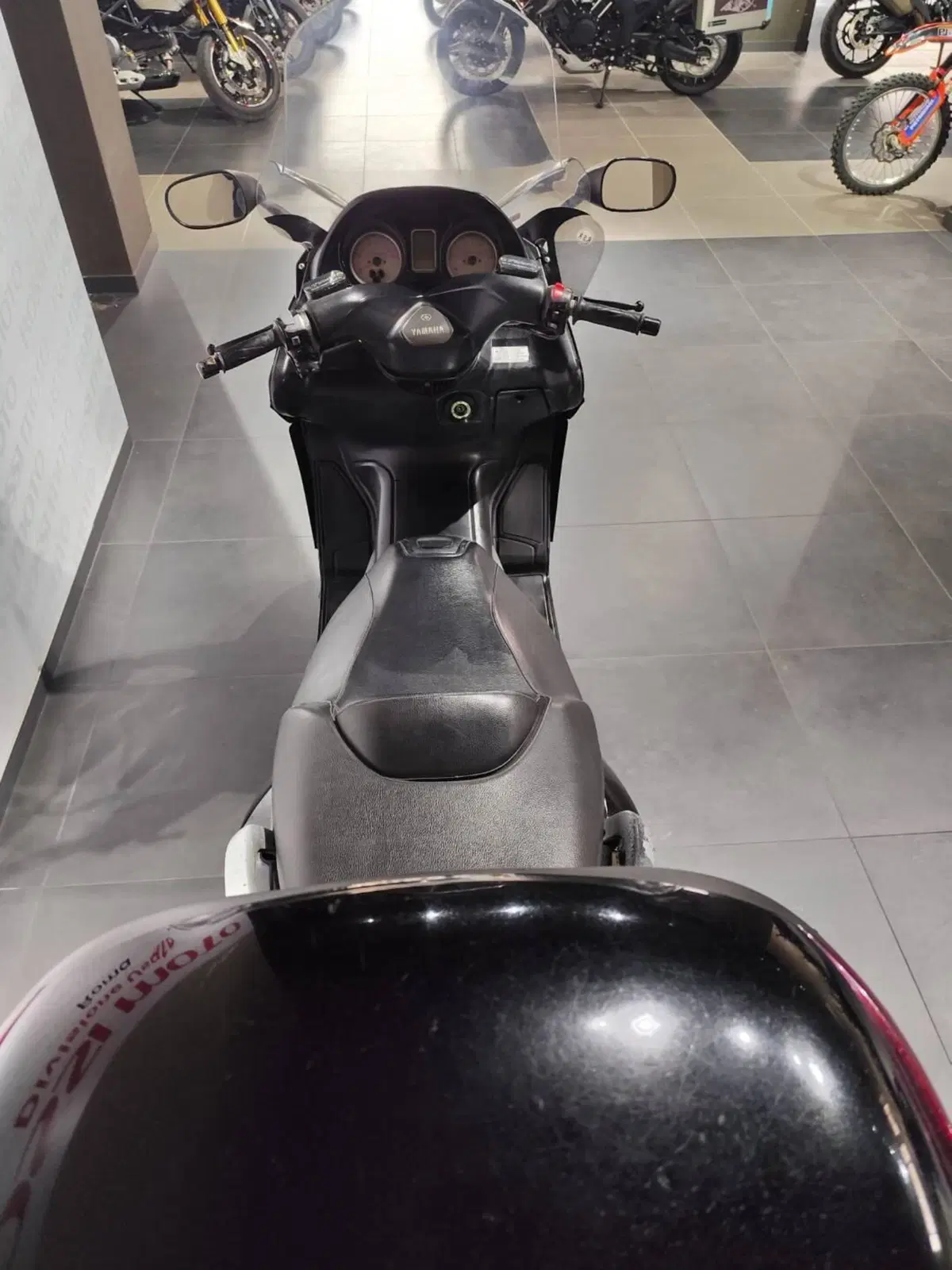 Yamaha T-Max 500 (2004 - 07) (7)