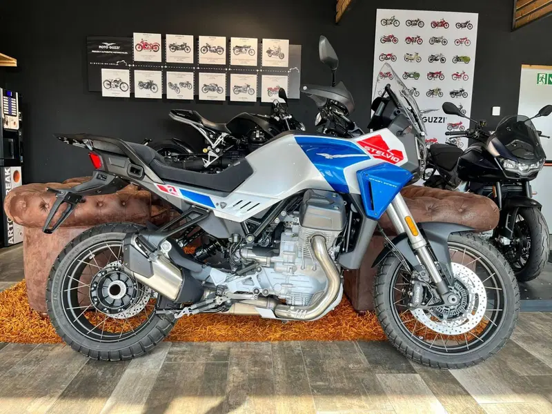Moto Guzzi Stelvio Duecento Tributo (2025 - 26)