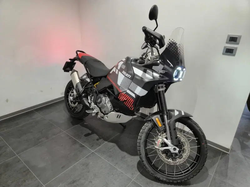 Ducati DesertX (2022 - 25) (3)