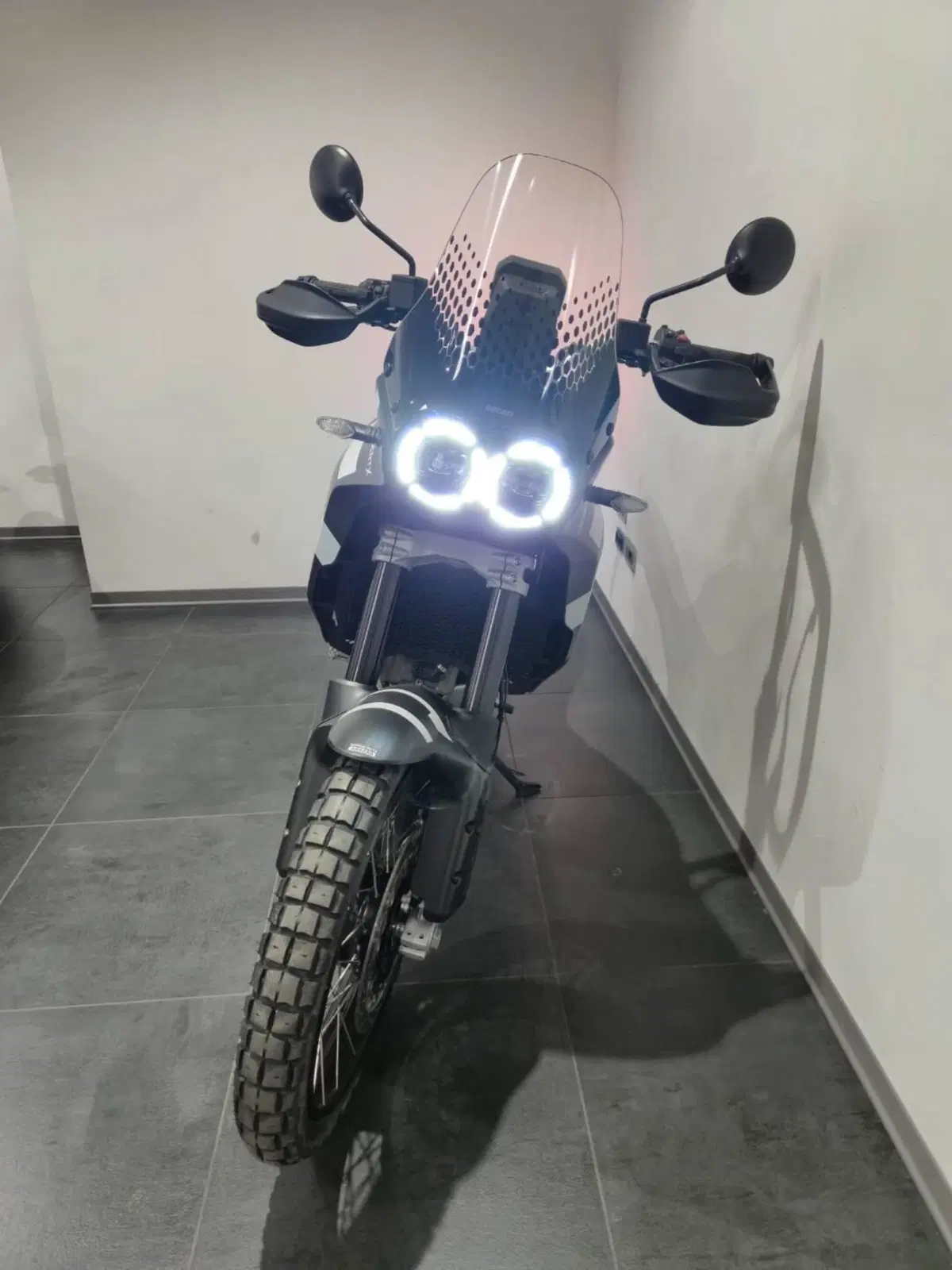 Ducati DesertX (2022 - 25) (8)