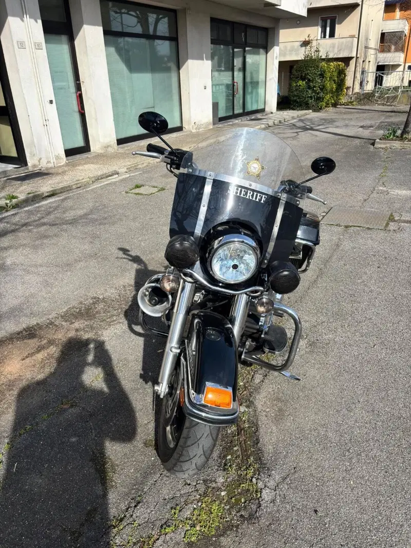 Harley-Davidson 1690 Road King (2008 - 09) - FLHR (5)