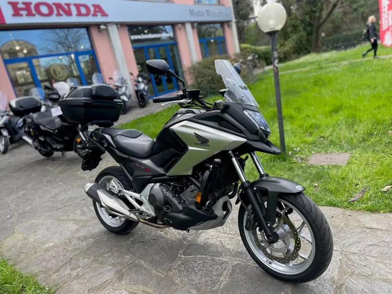Honda NC 750 X DCT ABS (2016 -17) (4)
