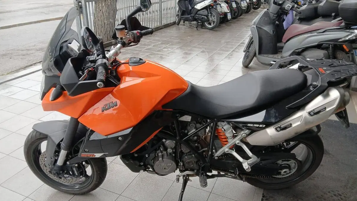 KTM 990 Supermoto T (2009 - 11) (2)