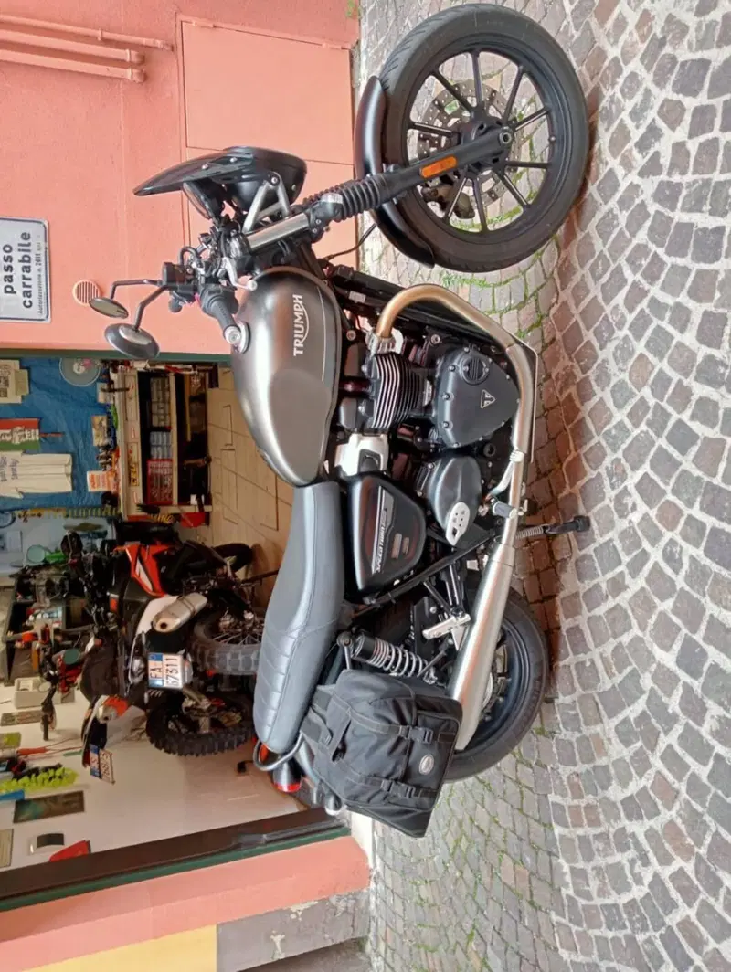 Triumph Speed Twin 900 (2023 - 24) (6)
