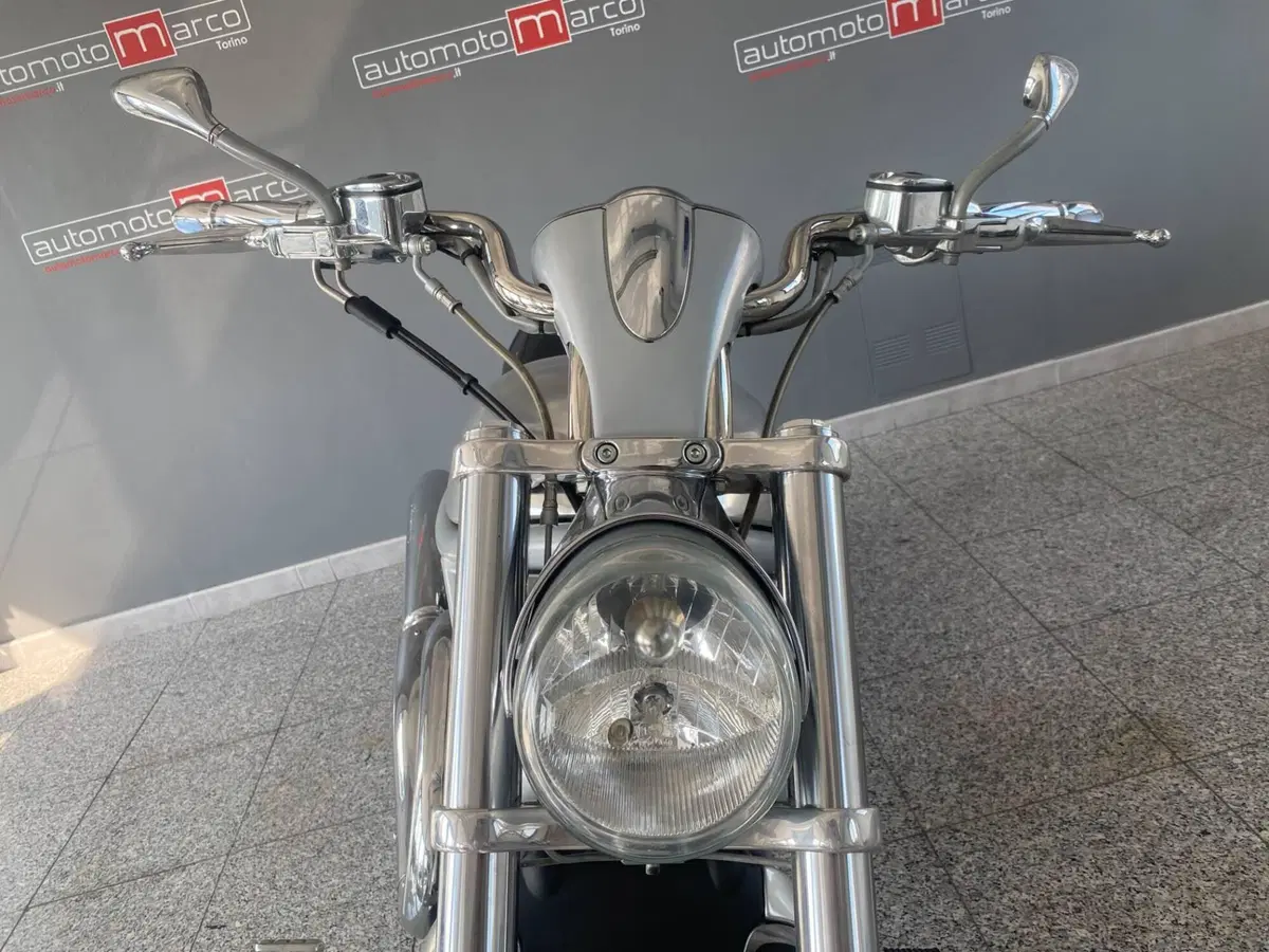 Harley-Davidson 1130 V-Rod (2002 - 05) - VRSCA (3)