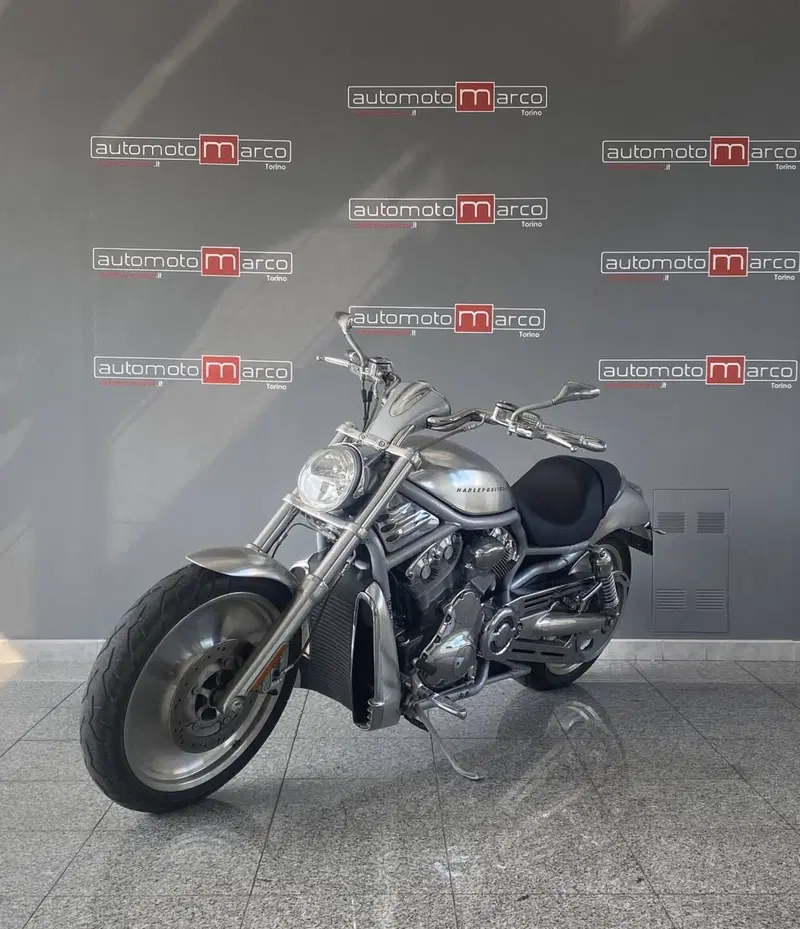 Harley-Davidson 1130 V-Rod (2002 - 05) - VRSCA (4)