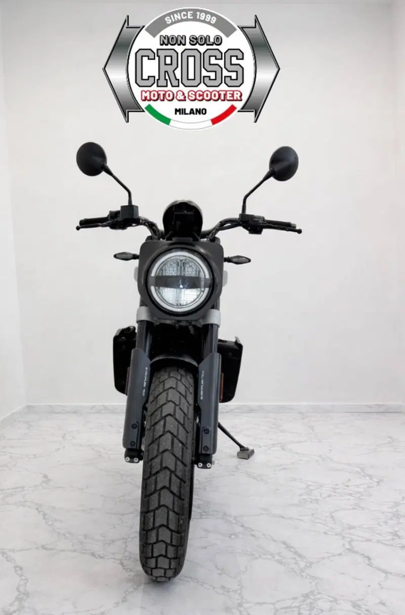 Husqvarna Svartpilen 701 (2020) (7)