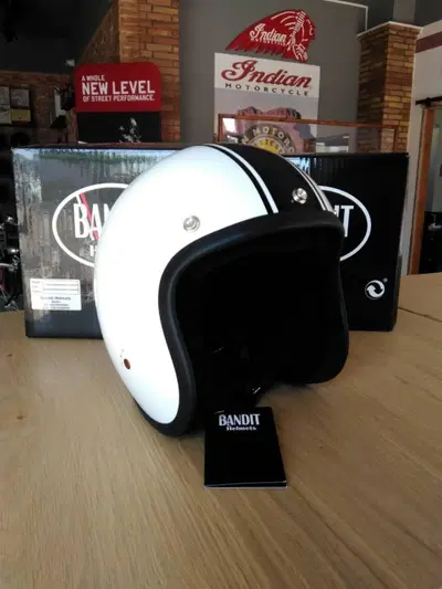 Casco Bandit