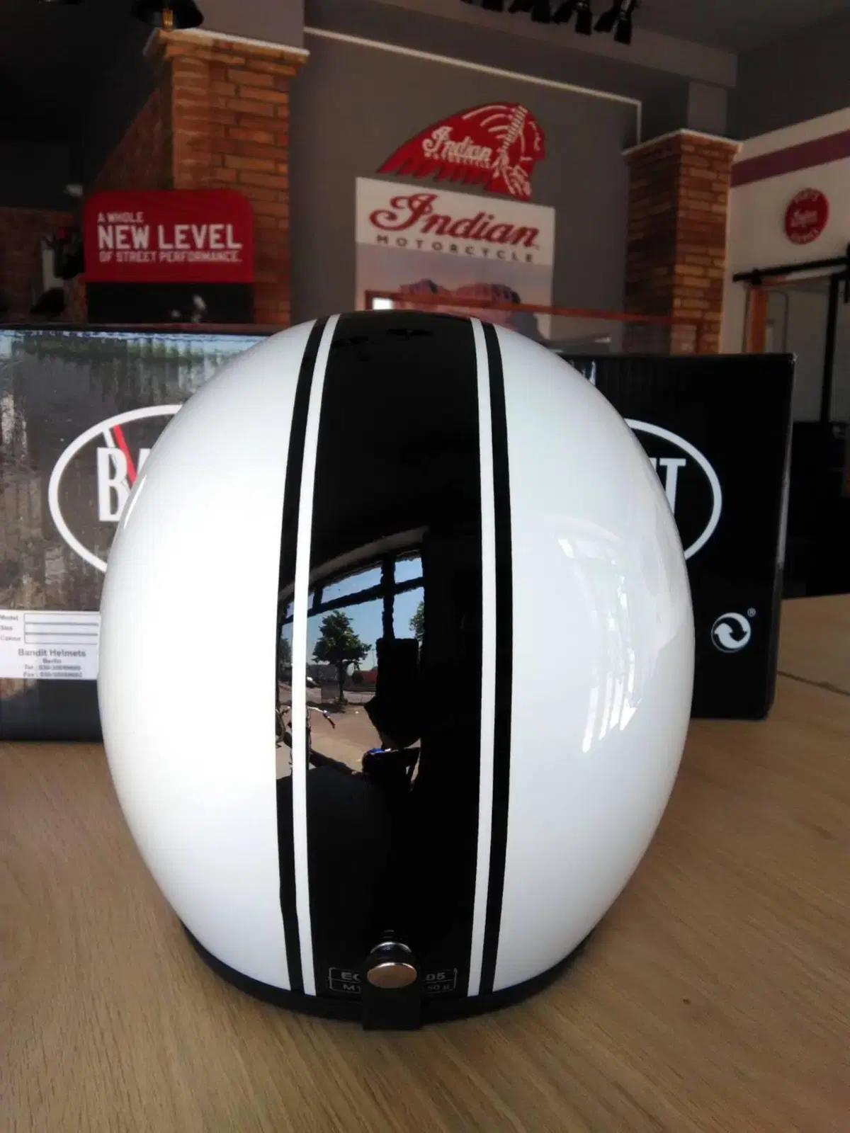 Casco Bandit (3)