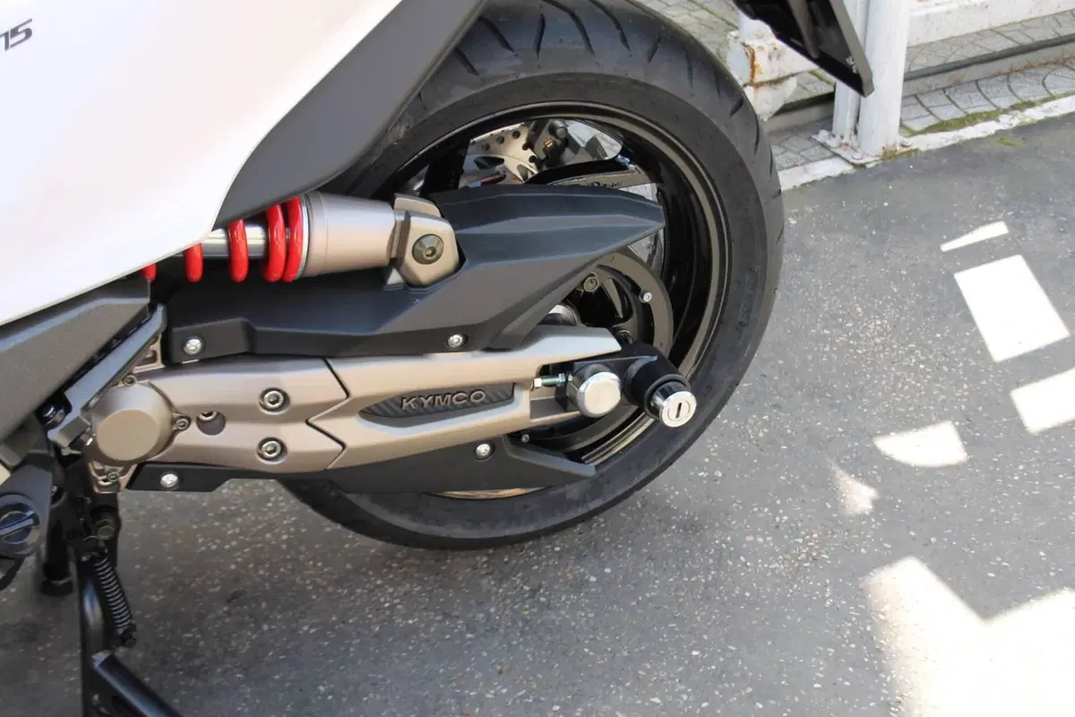 Kymco AK 550 Premium (2023 - 25) (2)
