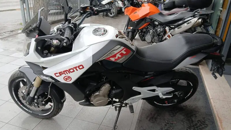 CFMOTO 650MT (2021 - 24) (2)