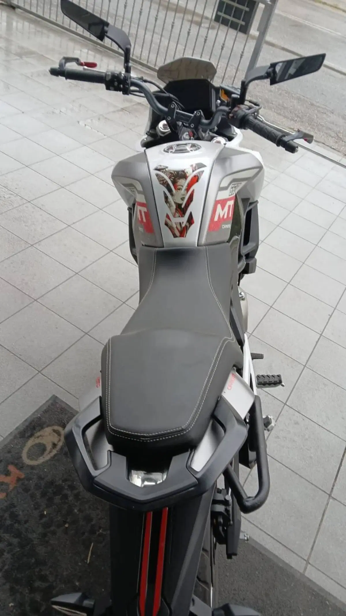 CFMOTO 650MT (2021 - 24) (4)
