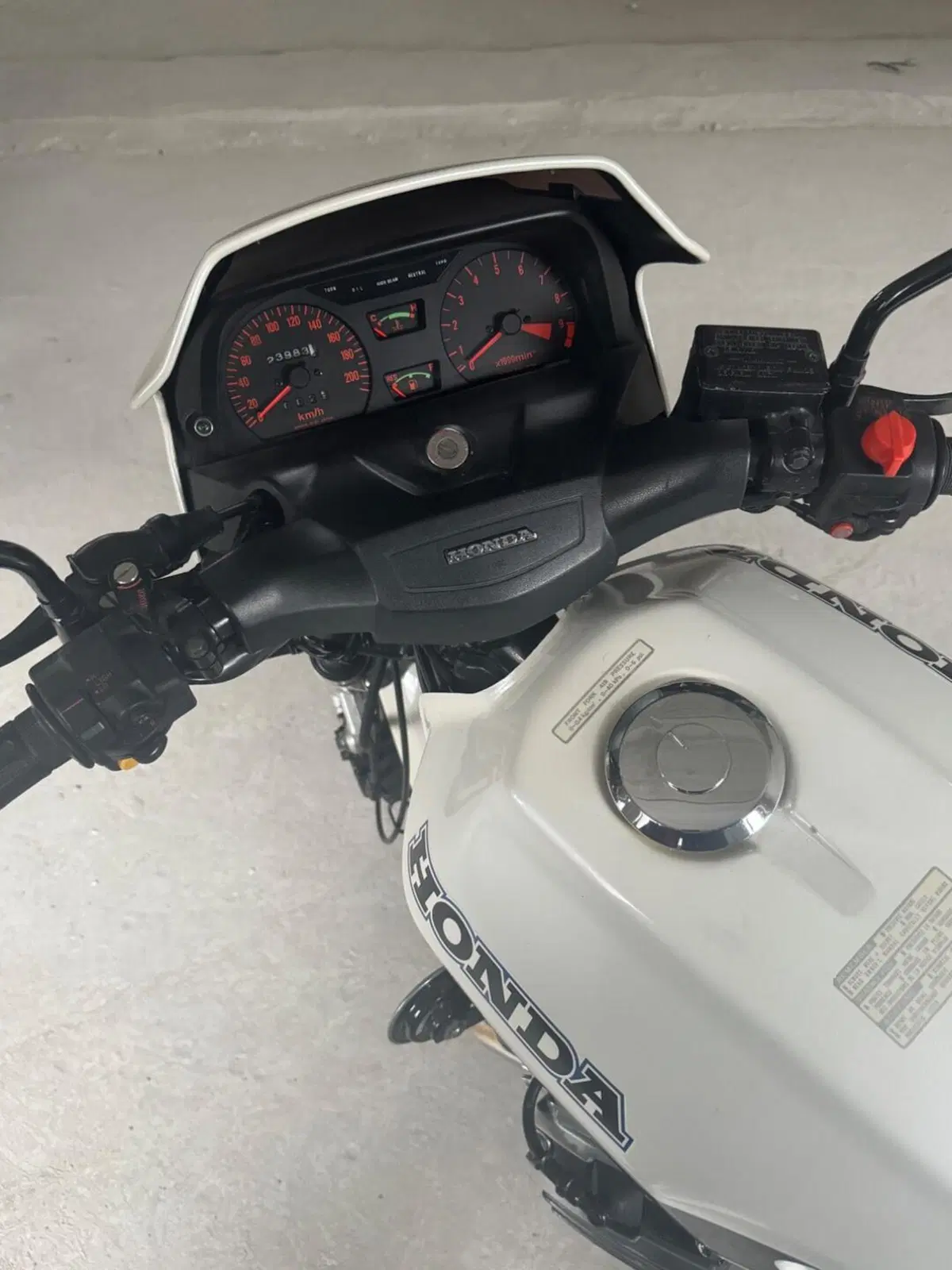 Honda CX650 (4)