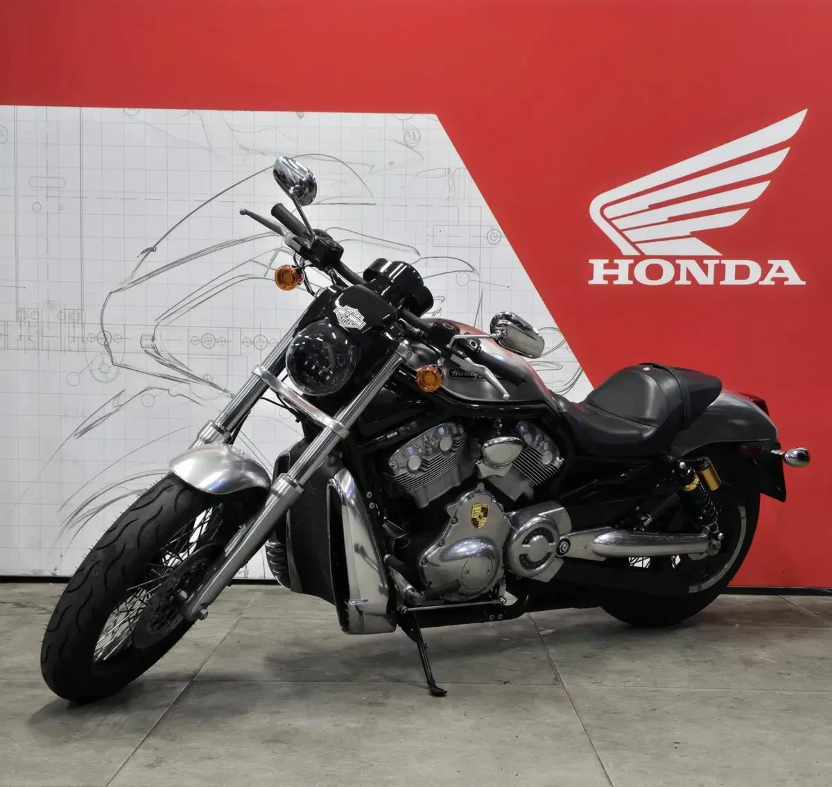Harley-Davidson 1130 V-ROD (2002 - 05) - VRSCB