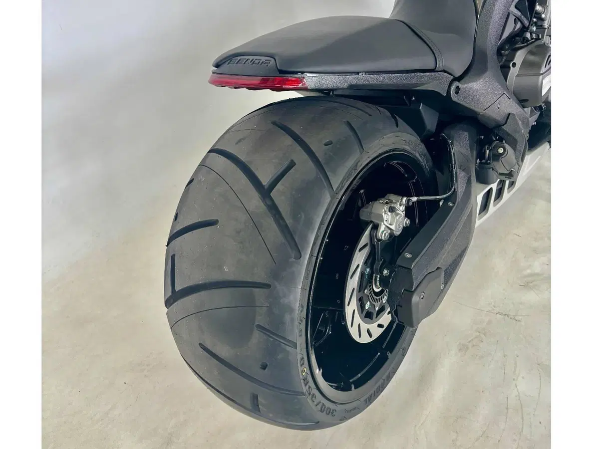 Benda Motorcycles LFC 700 (2024 - 26) (6)