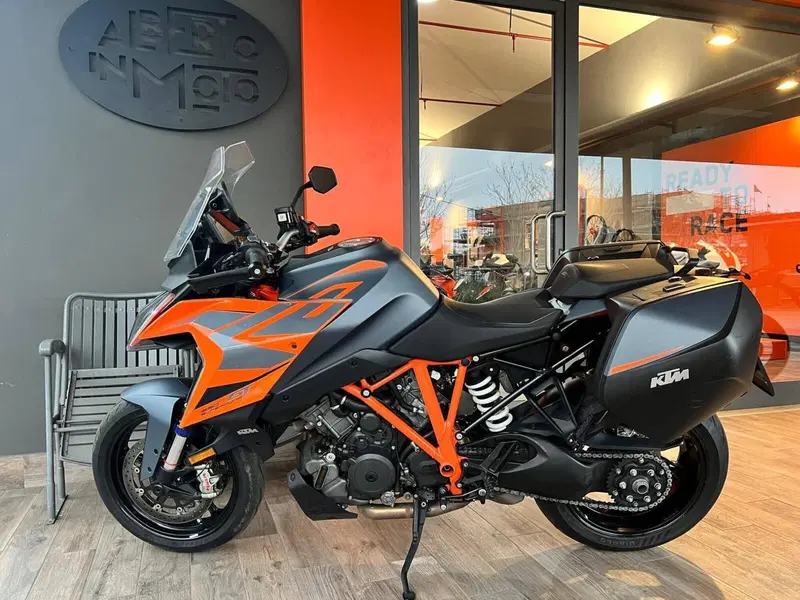 KTM 1290 Super Duke GT (2022 - 25) (9)