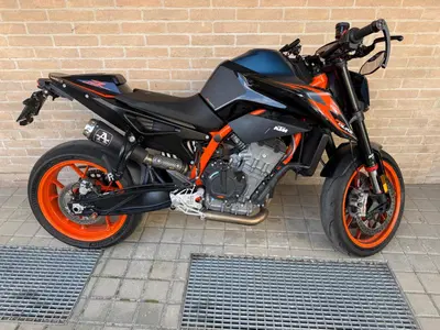 KTM 890 Duke R (2022 - 23) usata