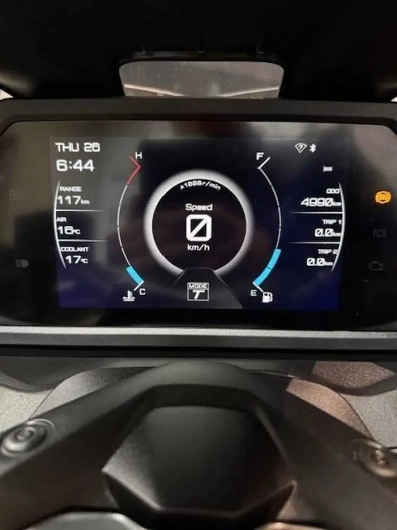 Yamaha T-Max 560 (2025 - 26) (3)