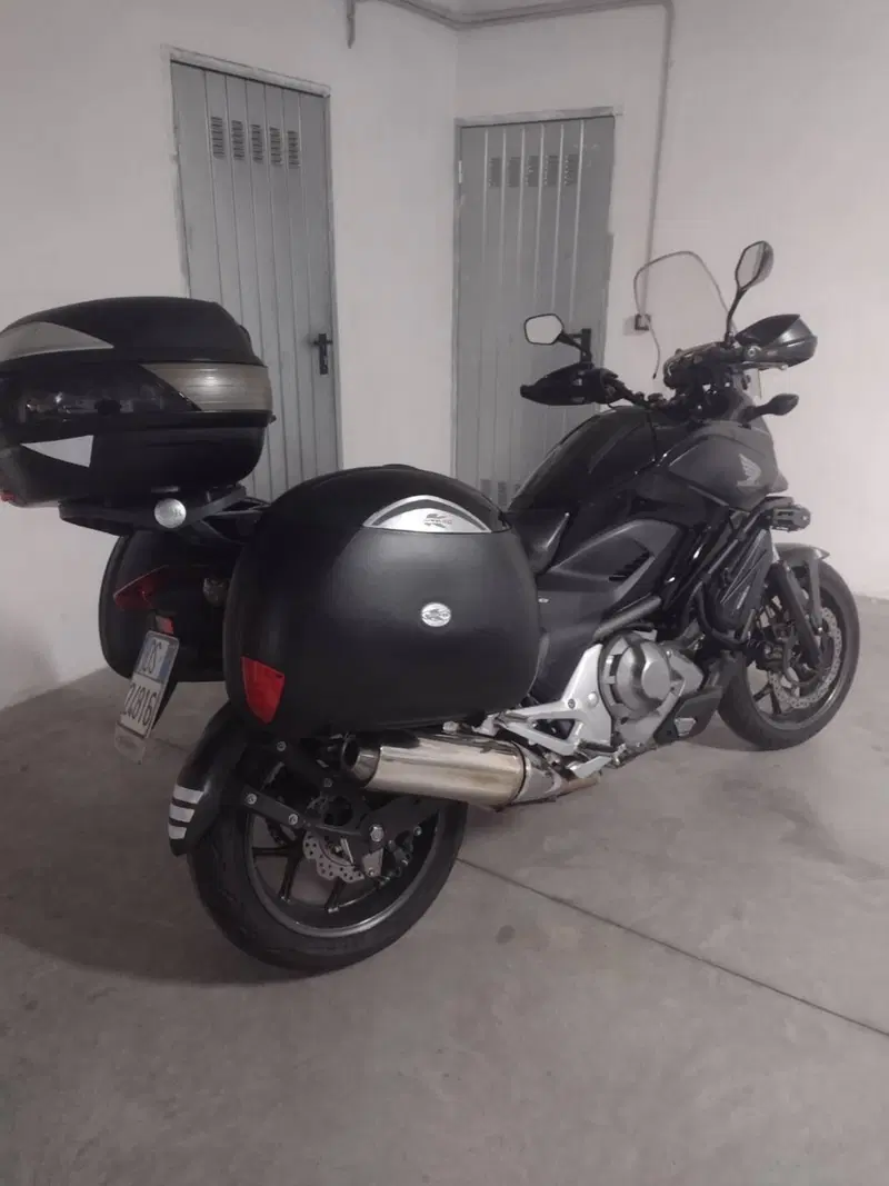 Honda NC700X DCT ABS (2011 - 13) (2)