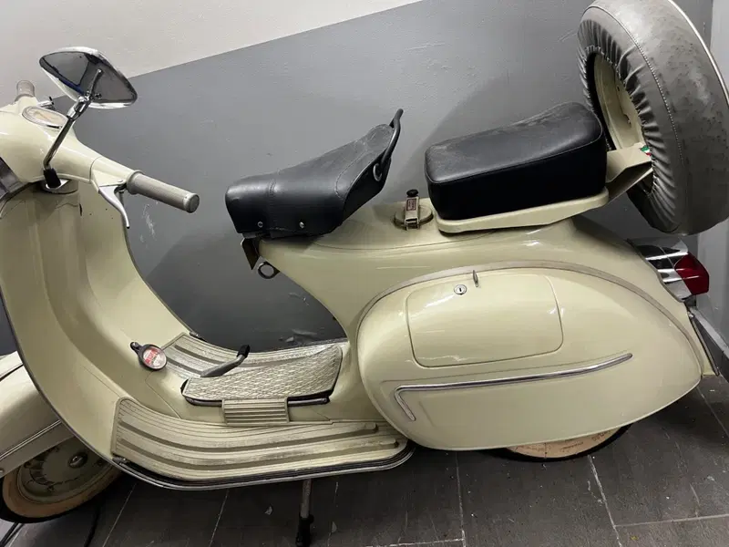Piaggio Vespa GL