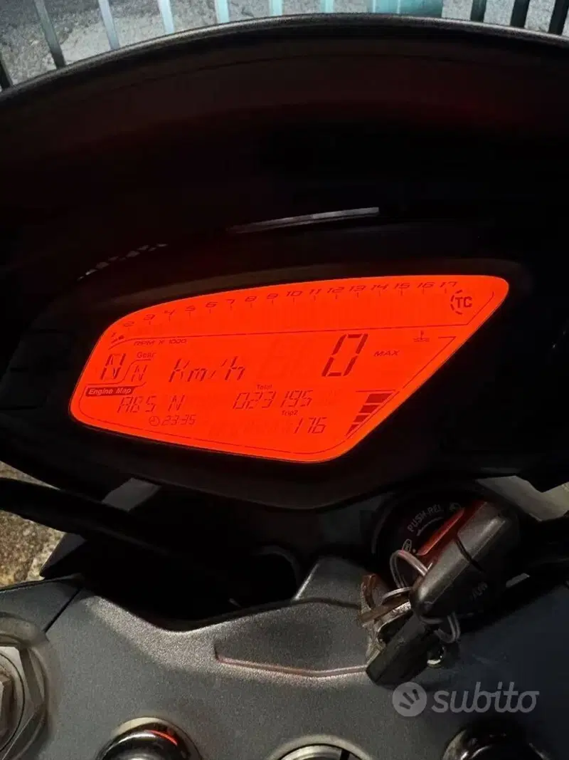 MV Agusta Brutale 800 EAS ABS (2012 - 15) (6)