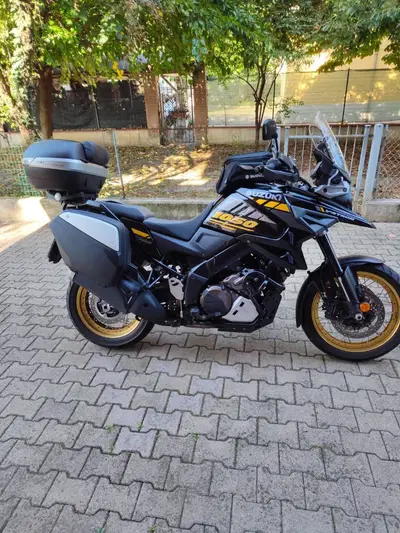 Suzuki V-Strom 1050XT (2020 - 23) usata