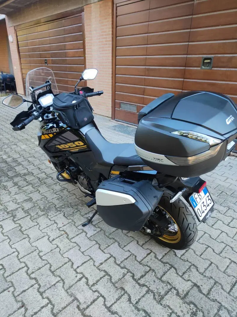 Suzuki V-Strom 1050XT (2020 - 23) (6)
