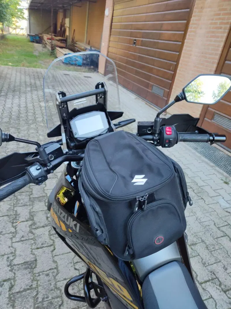 Suzuki V-Strom 1050XT (2020 - 23) (9)
