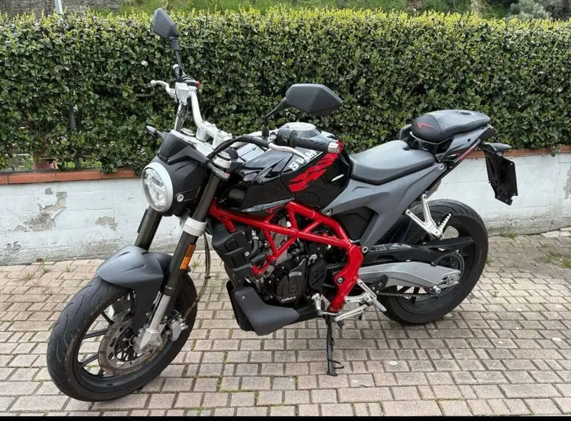 Swm Varez 125 (2020) (2)