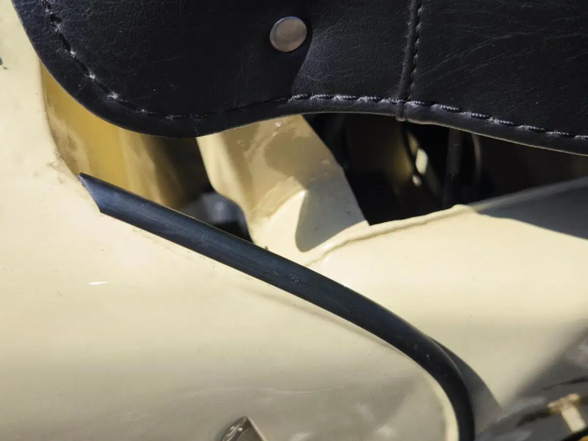 Moto Guzzi  MOTO GUZZI Galletto 192 (7)