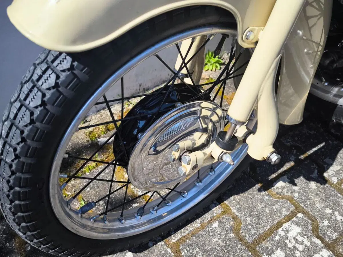 Moto Guzzi  MOTO GUZZI Galletto 192 (12)