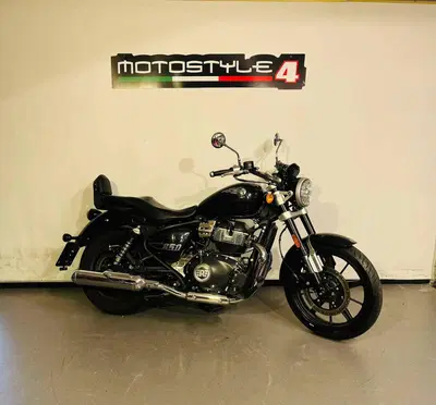 Royal Enfield Super Meteor 650 (2023 - 26) usata