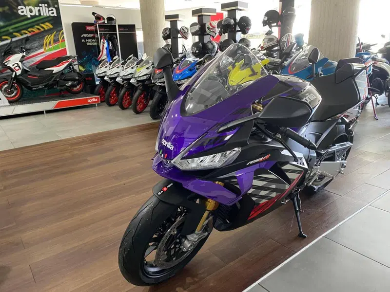 Aprilia RSV4 1100 Factory (2025 - 26) (3)